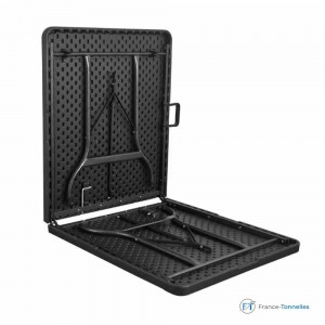 Table rectangulaire noire pour festivités